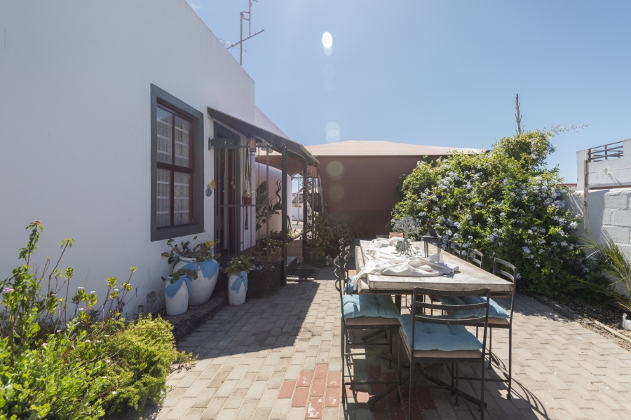 2 Bedroom Property for Sale in Skiathos Western Cape